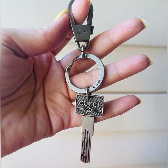 Gucci Keychain - Picture 1 of 9
